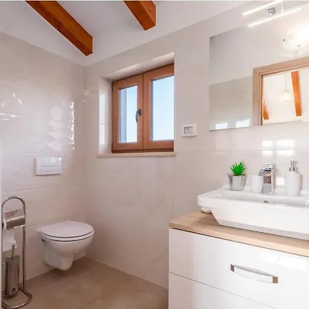 Villa Sole Mio By Guide Brovinje