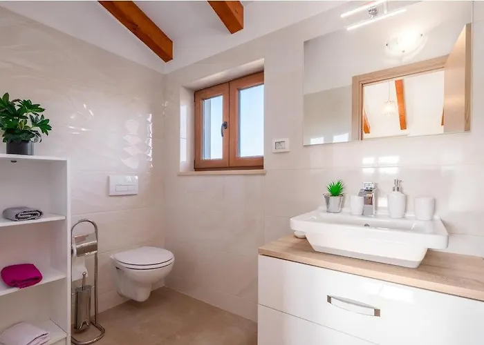 Vila Sole Mio By Guide Brovinje